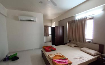 Shernath Bapu of Triloknath Ashram